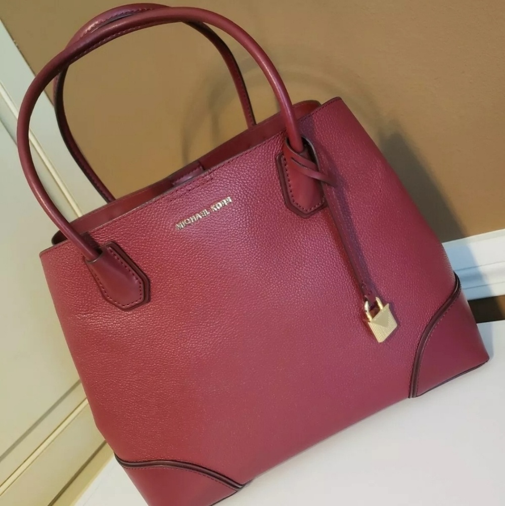 NWOT Michael Kors Mercer Large Leather Satchel